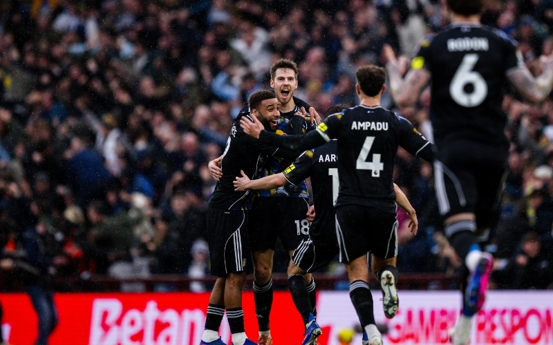 Những diễn biến chính trong trận hòa tại Villa Park