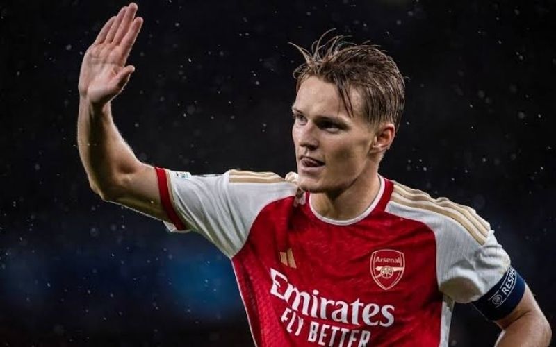 Đánh giá hiệu suất tắc bóng và nhãn quan chiến thuật của Martin Odegaard