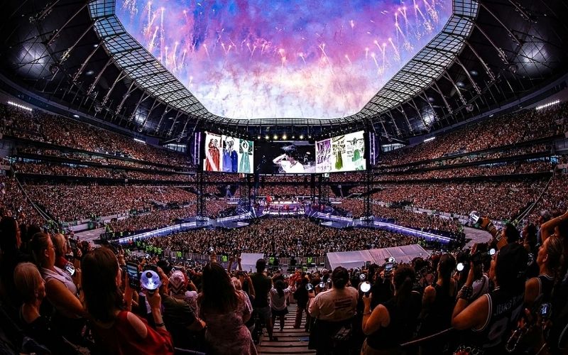 Tottenham Hotspur cân bằng tài chính thông qua việc tổ chức các sự kiện giải trí lớn